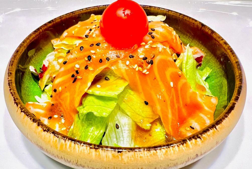 Insalata con salmone marinato