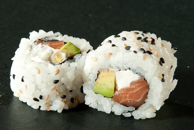 Philadelphia sake maki
