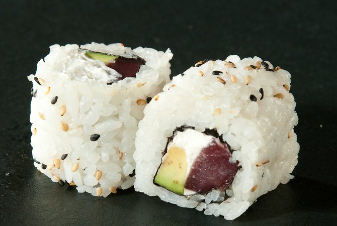 Philadelphia tonno maki