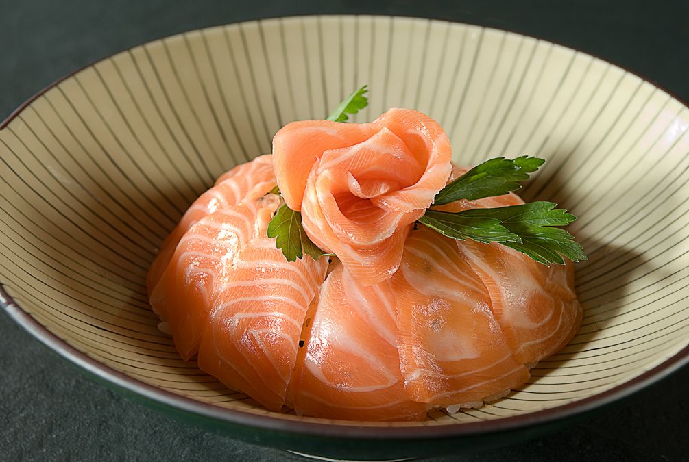 Chirashi al salmone