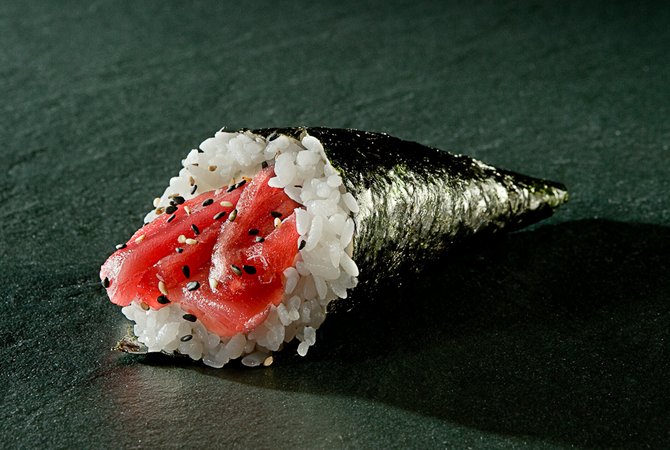 Temaki Tonno e sesamo