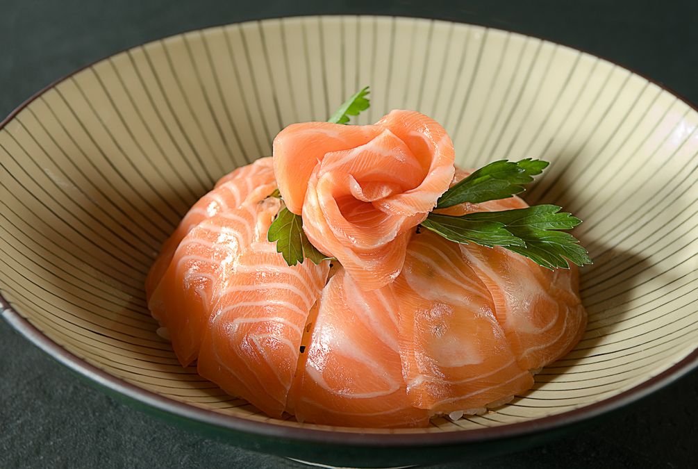 Chirashi di salmone